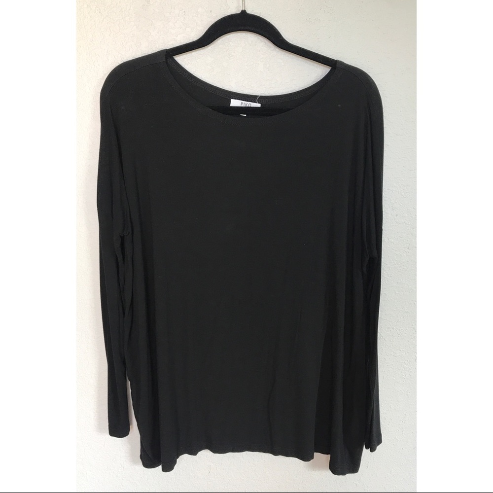 Black piko top